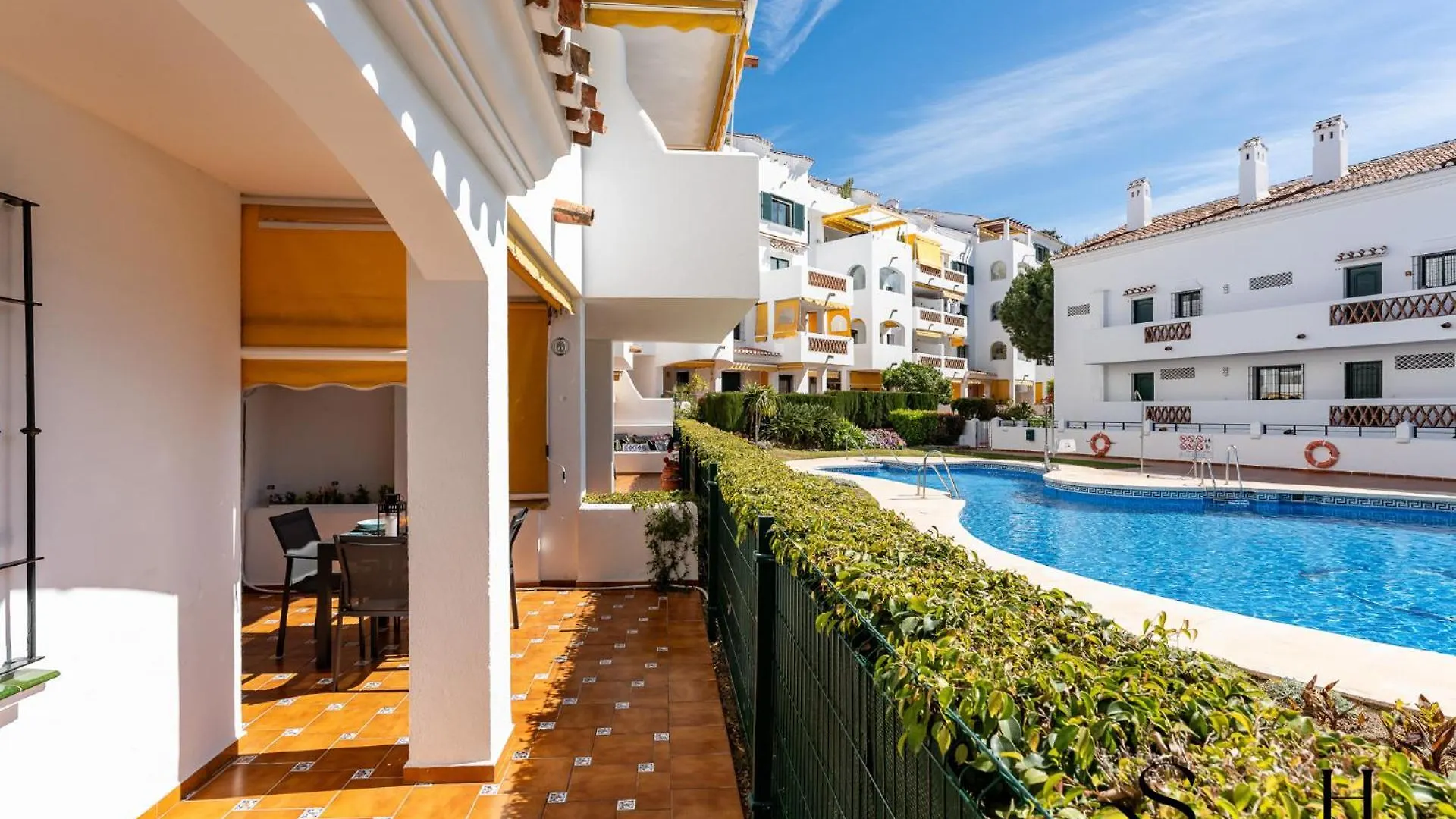 Poolside 2 Bedroom Retreat Benalmadena 0*,  Spain